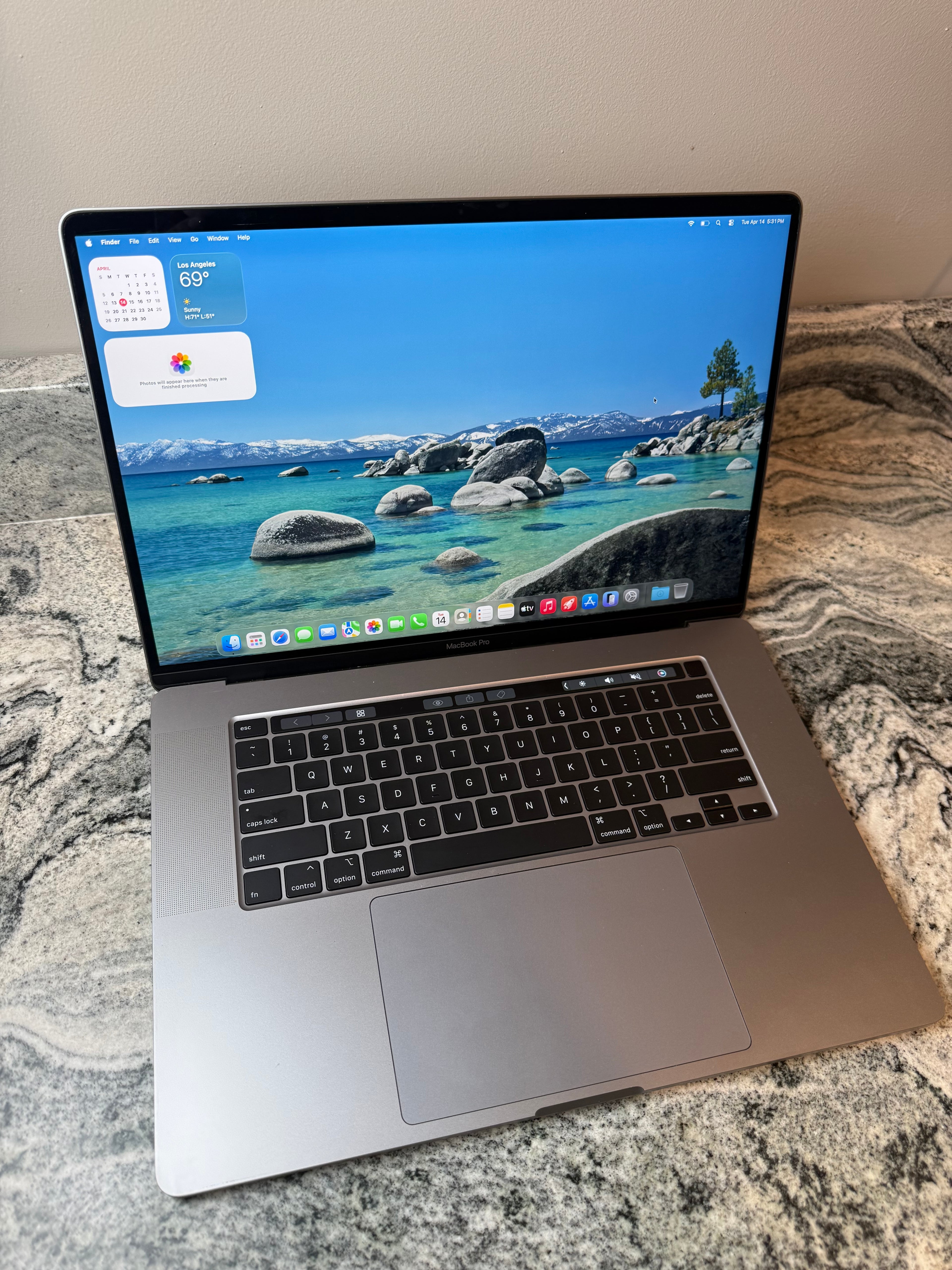 Macbook Pro